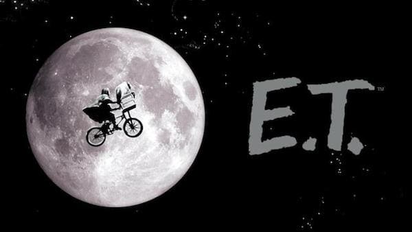 E.T.,動画